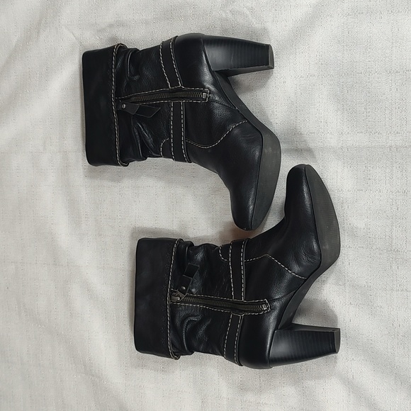 Fossil Leather Ankle Slouchy Boots Fold Heeled Booties Side Zip Womens Size 7.5 - Picture 8 of 11